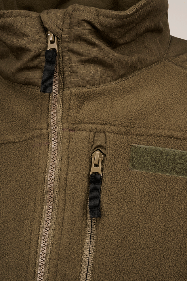 Taktische Fleecejacke mit Reißverschluss und Brusttasche in Oliv
