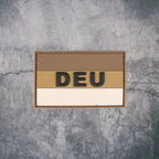 `Tactical DEU Patch in Beige und Braun vor grauem Hintergrund`
